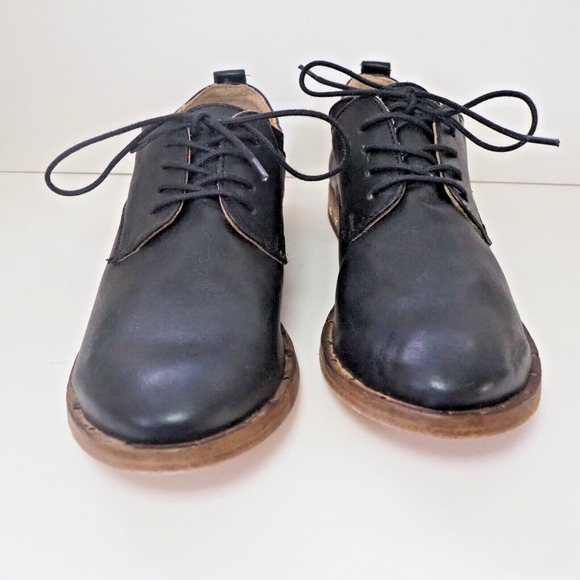 beek Black Leather Lace-Up Loafers - Picture 3 of 8